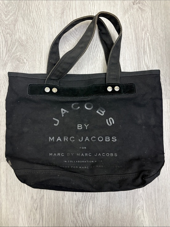 Marc Jacobs Handbags - Marc Jacobs Black Canvas Shoulder Tote with Logo
